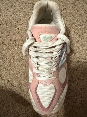 New Balance Women's Pink & White Mesh Suede Runner